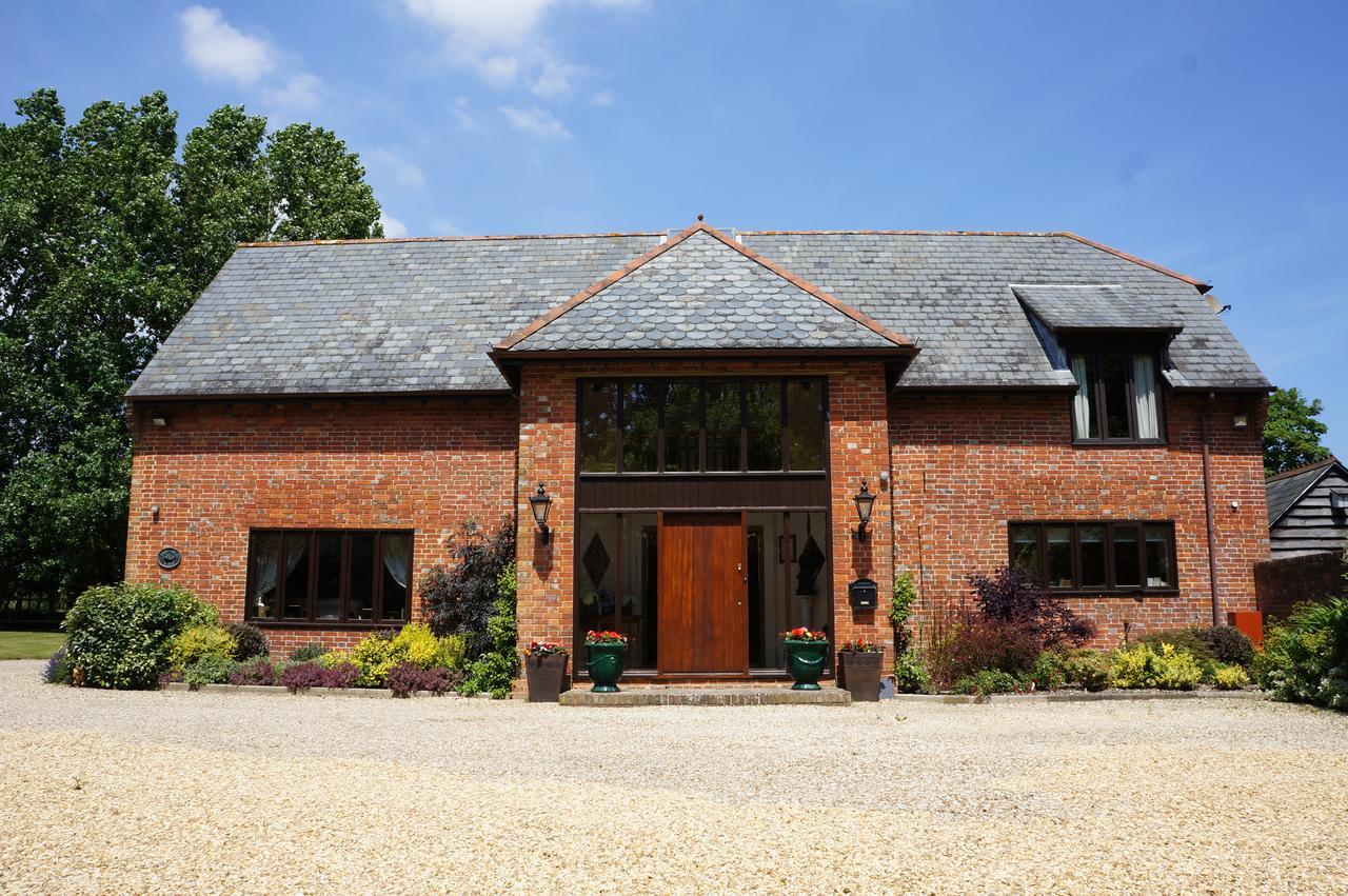 The Olde Barn Bed and Breakfast Lymington Eksteriør billede
